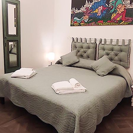 Suite Cobega Appartamento In Centro Citta Taranto Esterno foto